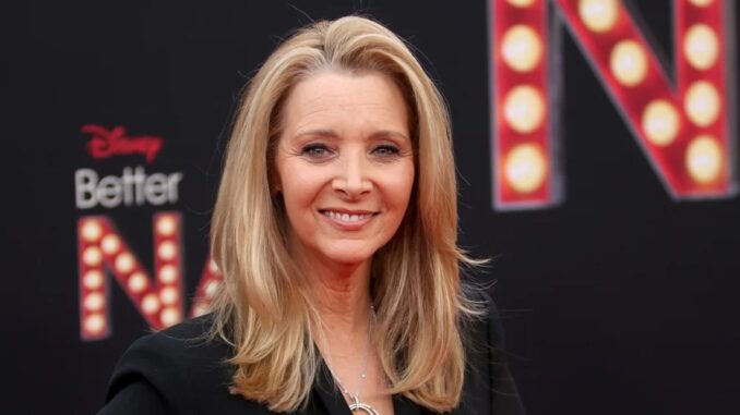 Lisa Kudrow Reveals the Big Star Who Called Her Phoebe (Her Character’s Name in ‘Friends’) at a Party | Friends, Lisa Kudrow, Sandra Bullock | Just Jared: Celebrity News and Gossip